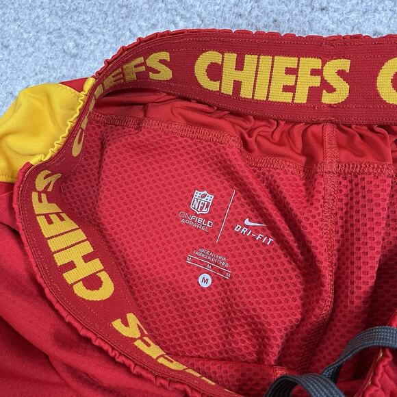 Kansas City Chiefs Shorts Mens Medium Nike Training On Field Football Team NFL - Picture 3 of 14